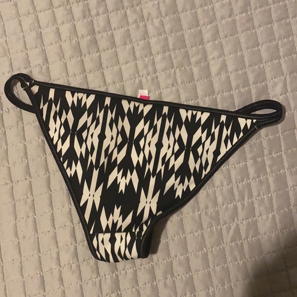 🌸 3 for $15 * VS swim bikini bottoms - Picture 3 of 3